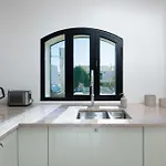 Apartment Ramalhete W/ 3 Bdr & Balcony By Lovelystay